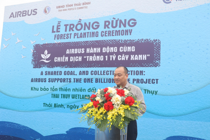 Hình ảnh trồng cây xanh tại khu bảo tồn thiên nhiên đất ngập nước Thái Thụy